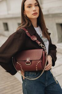 7c88a1_2a94379c32be459a9785e612efb49aad_mv2