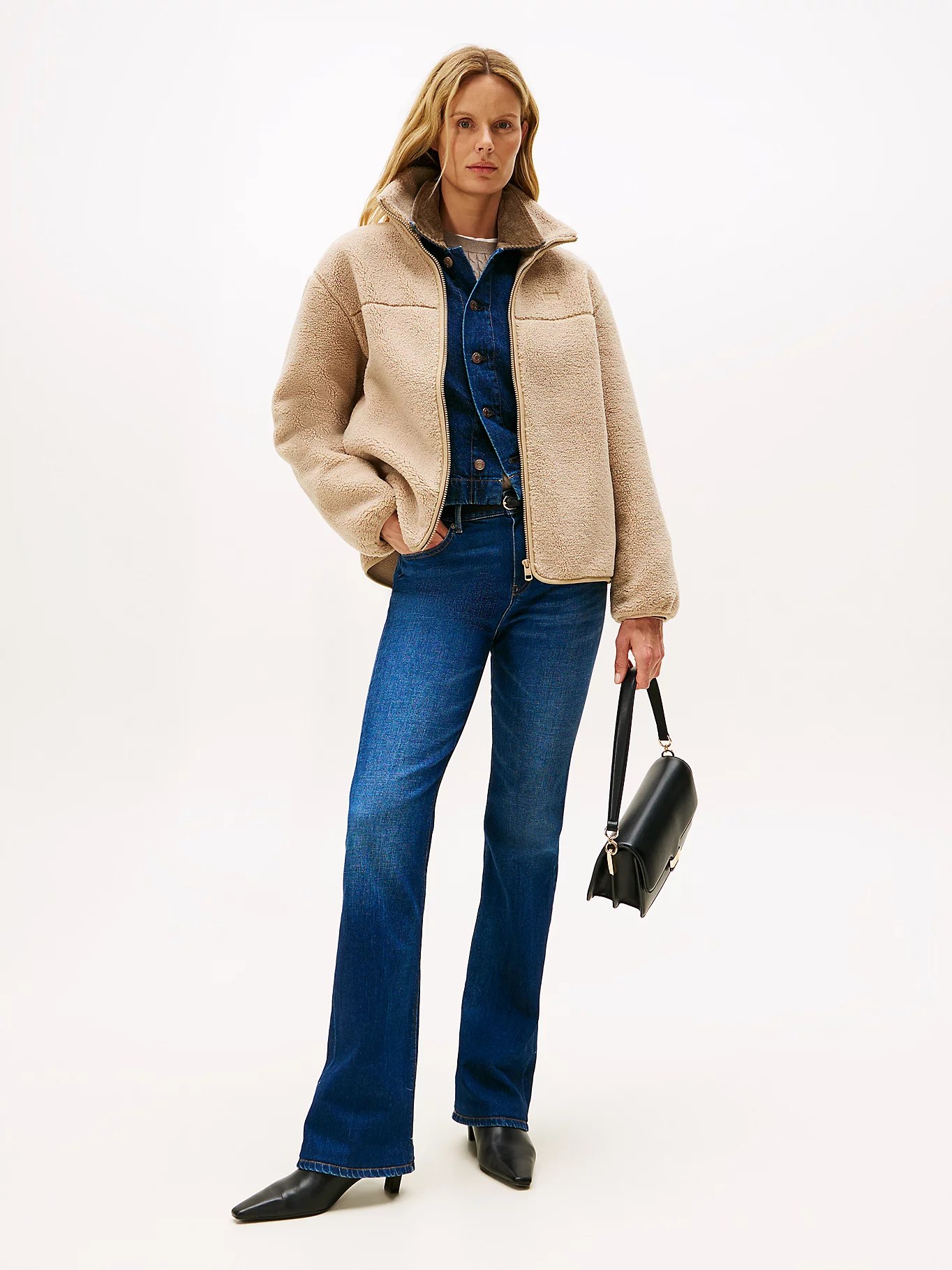 WW0WW48260_AEG_alternate2